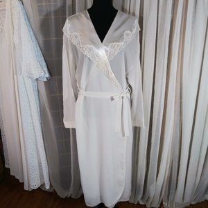 Val Mode Vintage Dressing Gown Style Robe